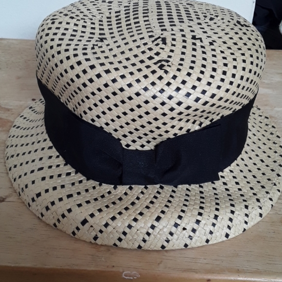 Giovannio NY Straw Paper Hat with black bow